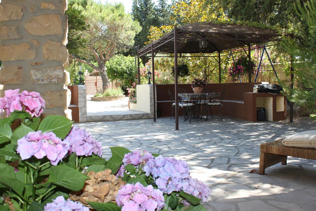 Gites Maisons De Vacances Domaine La Chamade Carpentras Room photo